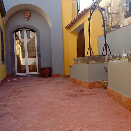 Frühstückspension Monte Etna Confort Maison 3*