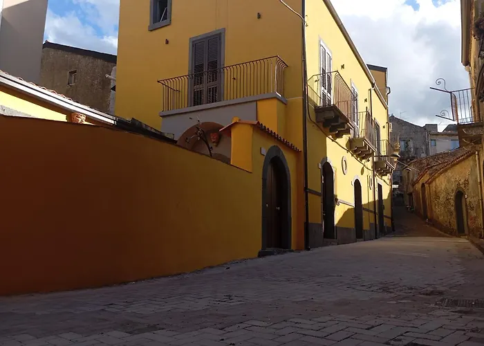 Monte Etna Confort Maison Con 3* Лингуаглосса